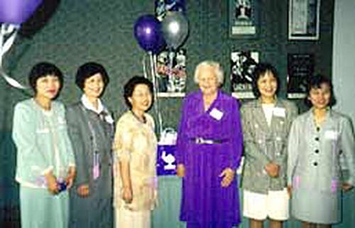 L to R: Dr. Tomomi Kameoka, Kumiko Hongo, Midori Sugimori, Dr. Imogene King, Dr. Naomi Funashima, Dr. Wakako Sadahiro. 