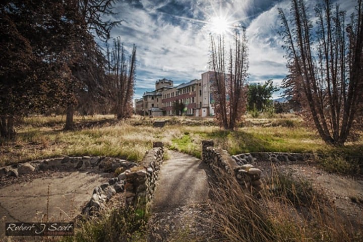 13+ Most Haunted Hospitals and Asylums in the World - Nurseslabs