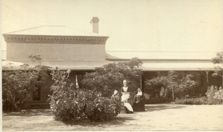 Sr Henrietta in the garden of Kimberley Hospital via www.sanhf.com